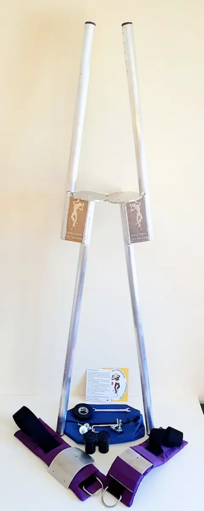 Pair of stilts and accessories